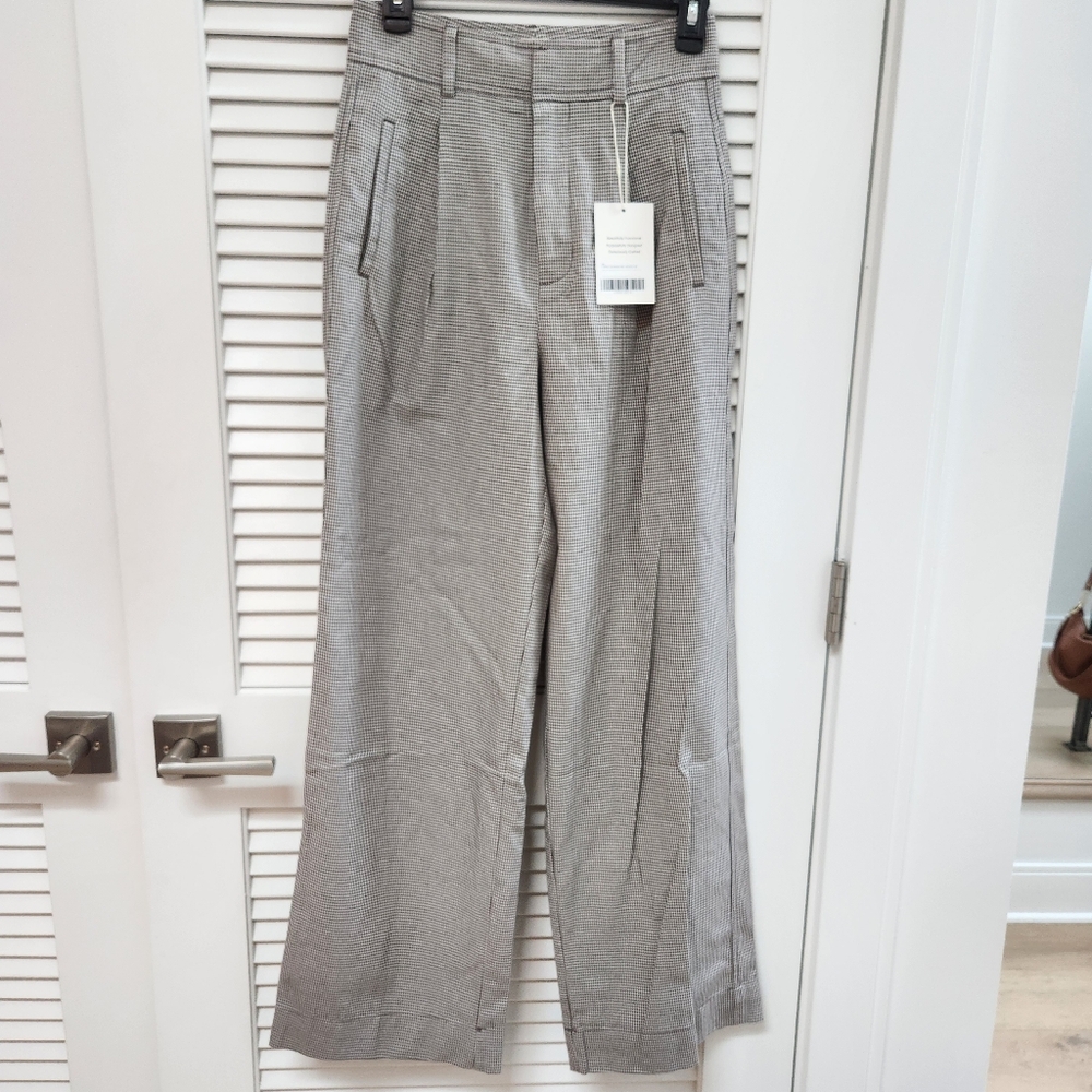 Everlane Draper Pleated Pant in Buttersmooth